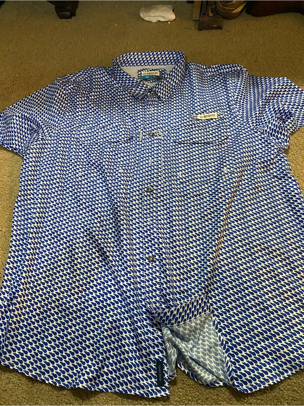 Magellan Outdoors Blue White Patterned Short Sleeve Button-Down Shirt